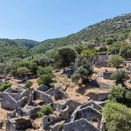 Spirida At Drakopoulata بيت للعطل أيّا إفيميا