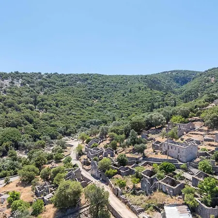 Spirida At Drakopoulata بيت للعطل أيّا إفيميا