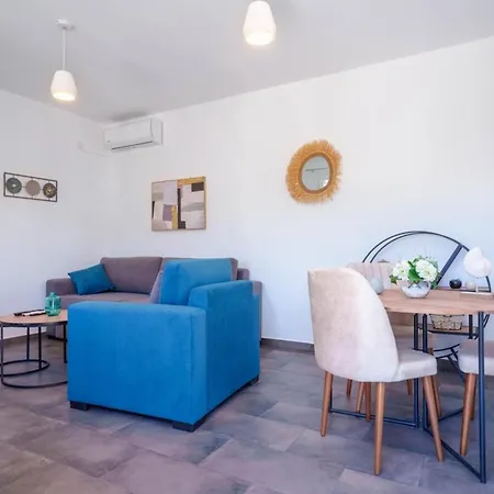 Spirida At Drakopoulata * Agia Efimia