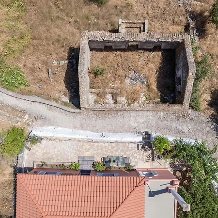 Spirida At Drakopoulata * Agia Efimia